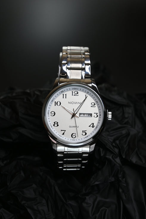Niovani Classic (Sparkling Silver) - Men's Watch - Stainless Steel Strap - Date & Day Function - 1 Year Warranty - Water Resistance