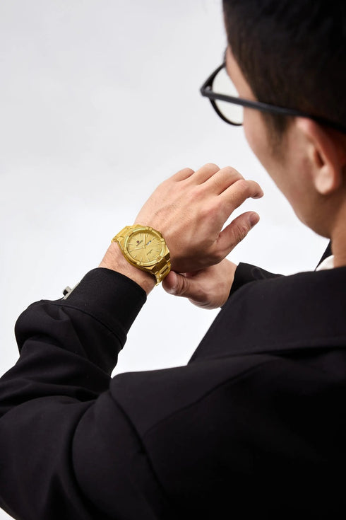 Naviforce Men's Watch - Sparkling Gold Plated - Date & Day Feature - Steel Strap - 1 Year Warranty