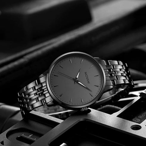 Niovani Regal (Classy Black) - Men's Watch - Stainless Steel Strap - 1 Year Warranty - Water Resistance