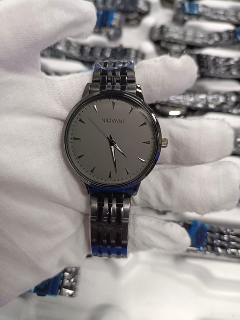 Niovani Regal (Classy Black) - Men's Watch - Stainless Steel Strap - 1 Year Warranty - Water Resistance