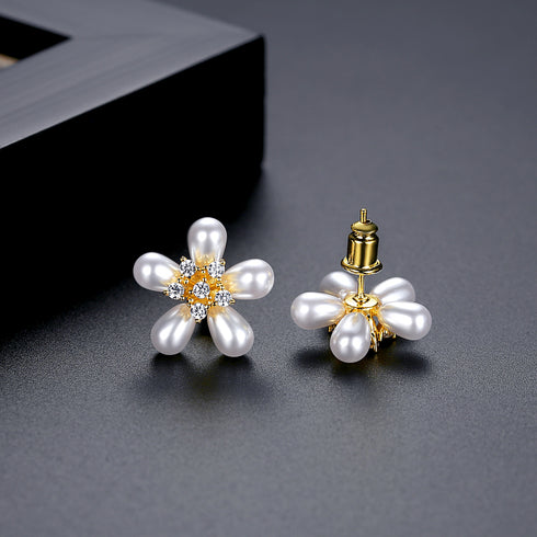 Daisy Earrings - White Gold Plated - AAA Cubic Zirconia - Free Box Packaging!
