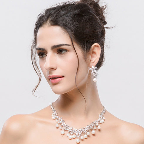 Victoria Jewellery Set - Necklace + Earrings - AAA Sparkling Cubic Zircon - Imitation Jewellery - Free Box Packaging