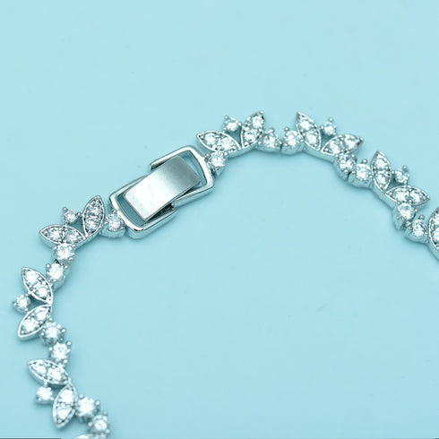Zenia Jewellery Set - Necklace + Earrings - AAA Sparkling Cubic Zircon - Imitation Jewellery - Free Box Packaging