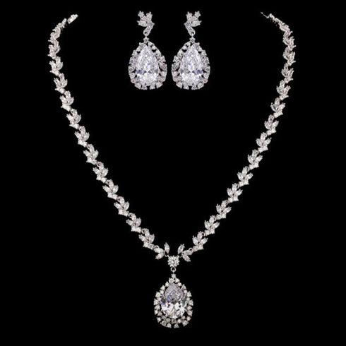 Elizabeth Jewellery Set - Necklace + Earrings - AAA Sparkling Cubic Zirconia - Statement Jewellery - Free Box Packaging