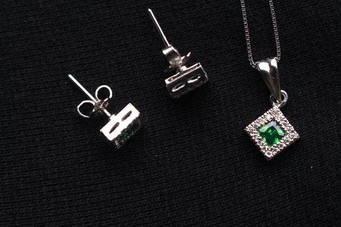 Modern Elegance - Emerald Green - 925 Sterling Silver Jewellery Set - Necklace + Earrings - Free Box Packaging