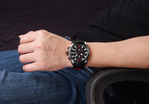 Megir - Men's Watch - 1 Year Warranty - Silicon Strap - Chronograph - 3 ATM Water Resistant