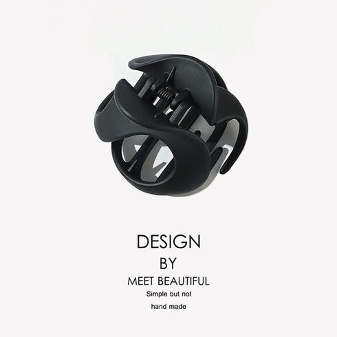 Majestic Black - Hair Clip - Trendy!