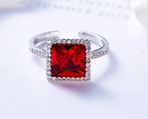 Ring of Elizabeth (Ruby Red)! - Adjustable Size! - Rhodium Plated ! - with European Crystals! - Free Box Packaging!