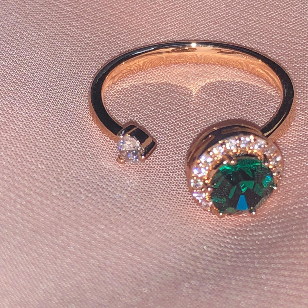 Island of Sparkle (Emerald Green) Ring! Adjustable Size! Rose Gold