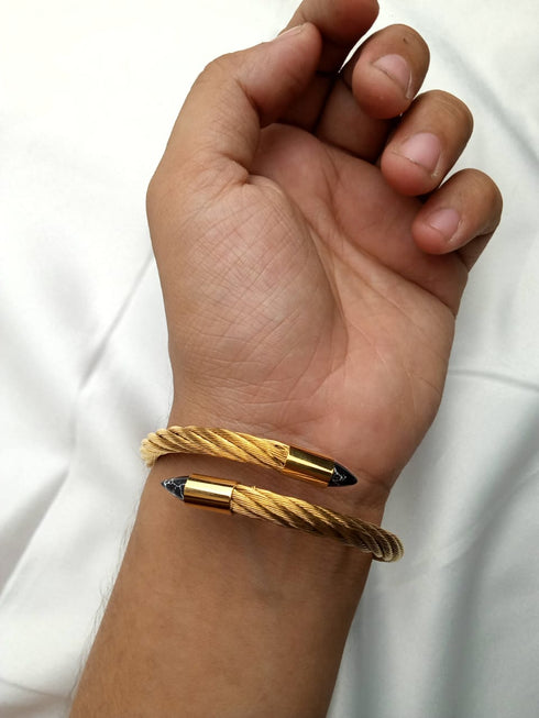 Florence! - Gold & Black! - 14K Gold Plated Wire Bracelet! - Long Lasting Stainless Steel! - Free Box Packaging!