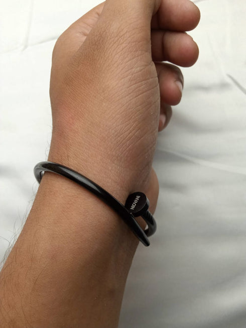 Screw Bracelet! - Small Size! - Jet Black! - Quality Stainless Steel! - Free Box Packaging!