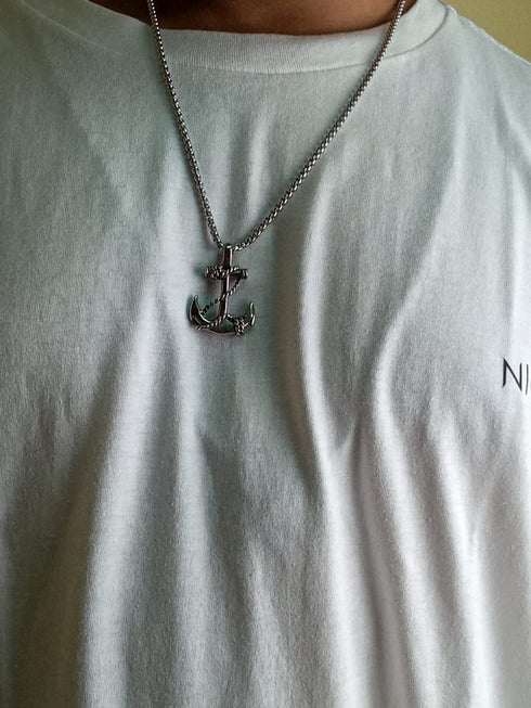 Ocean's Anchor! - Sparkling Silver! - Stainless Steel Necklace! - 550 MM - Free Box Packaging!
