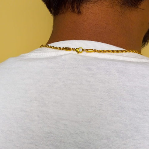 Royalty Neckchain with our Classic Pendant! - Thick Rope Chain! - 600 MM - 14K Genuine Gold Plated! - New Design! - (Men/Women)