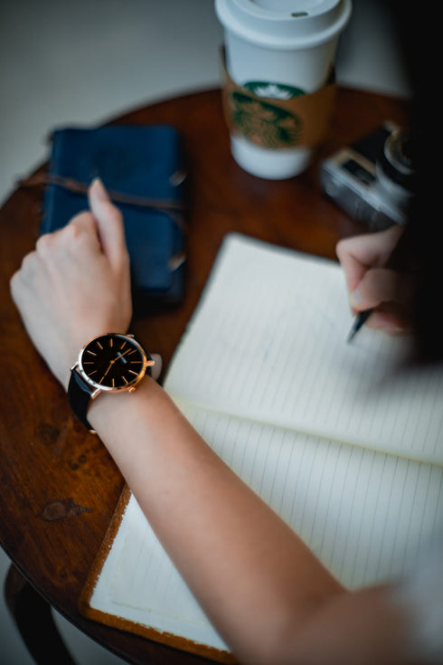 Man Bundle - Niovani Iconic Watch & Wallet - Free Box Packaging!