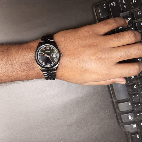 Niovani Ace - Unisex Watch - Date Feature - Stainless Steel Strap - 1 Year Warranty - Water Resistance