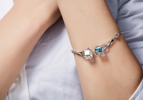 Niovani Sparkling Cube Bracelet! Embellished with Genuine Swarovski® Crystal Elements! - Made in Turkey! - Hot Seller!