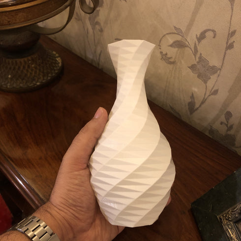 Mini Contemporary Vase - Modern White Geometrical Spiral Pattern - Ultra Light - Non Break Plastic - Table Décor - Free Carry Bag
